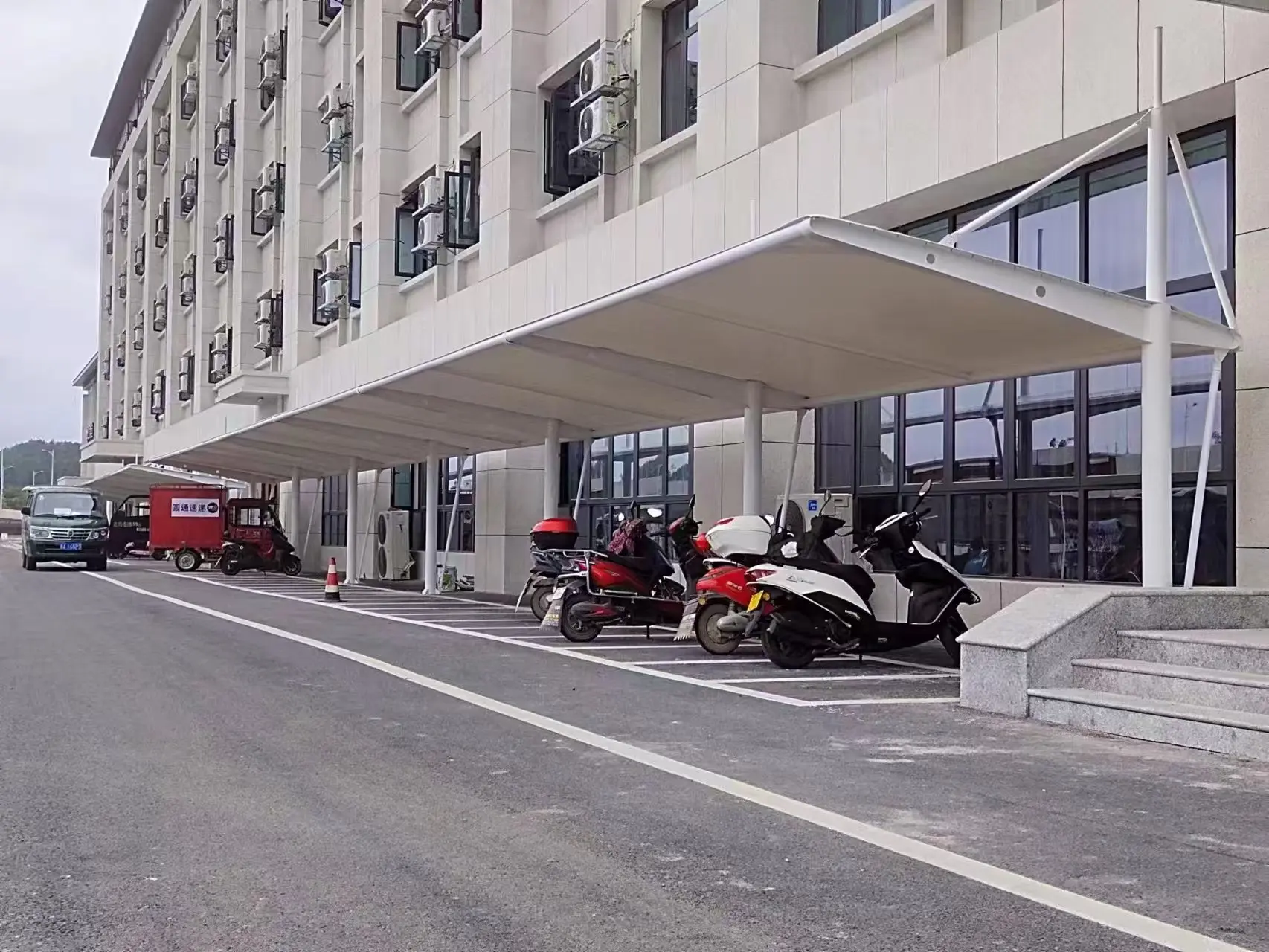 贵州纳雍膜结构车棚采购避坑指南，本地源头工厂怎么选？